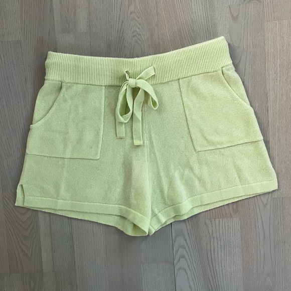 CRUSH Cashmere Shorts - Picture 1 of 3